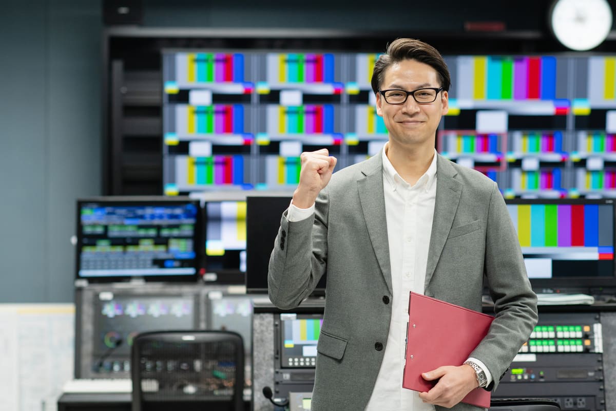 TV局で映像制作を行うミドルの男性