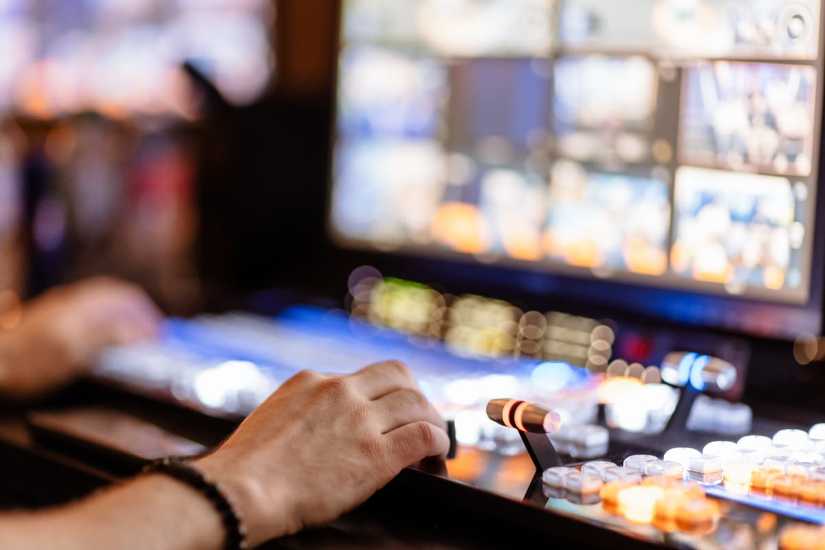 バックステージ